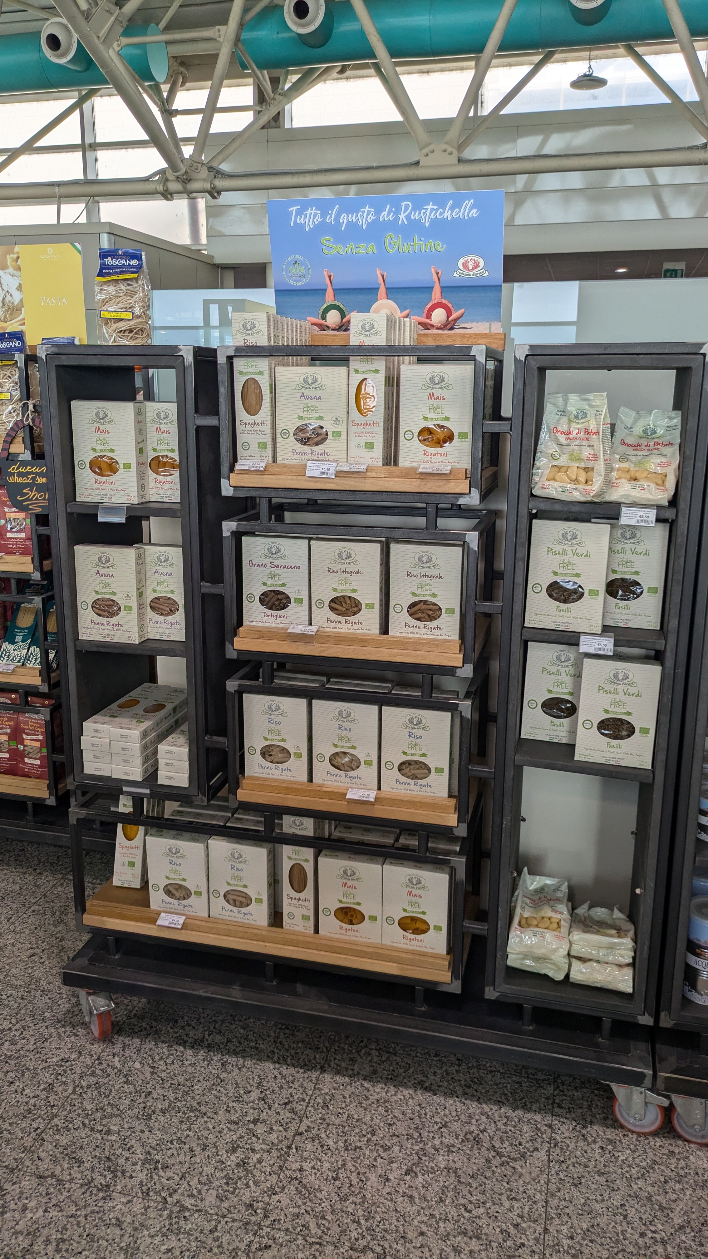 tolle glutenfreie Auswahl auf Sardinien, sogar am Flughafen